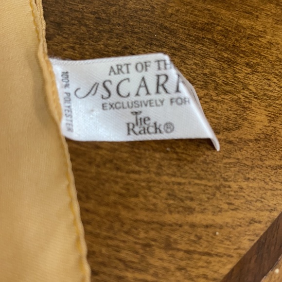 # The Rack Scarf. - Picture 9 of 9